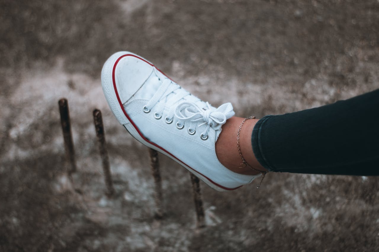 How to Clean White Converse - photo 2