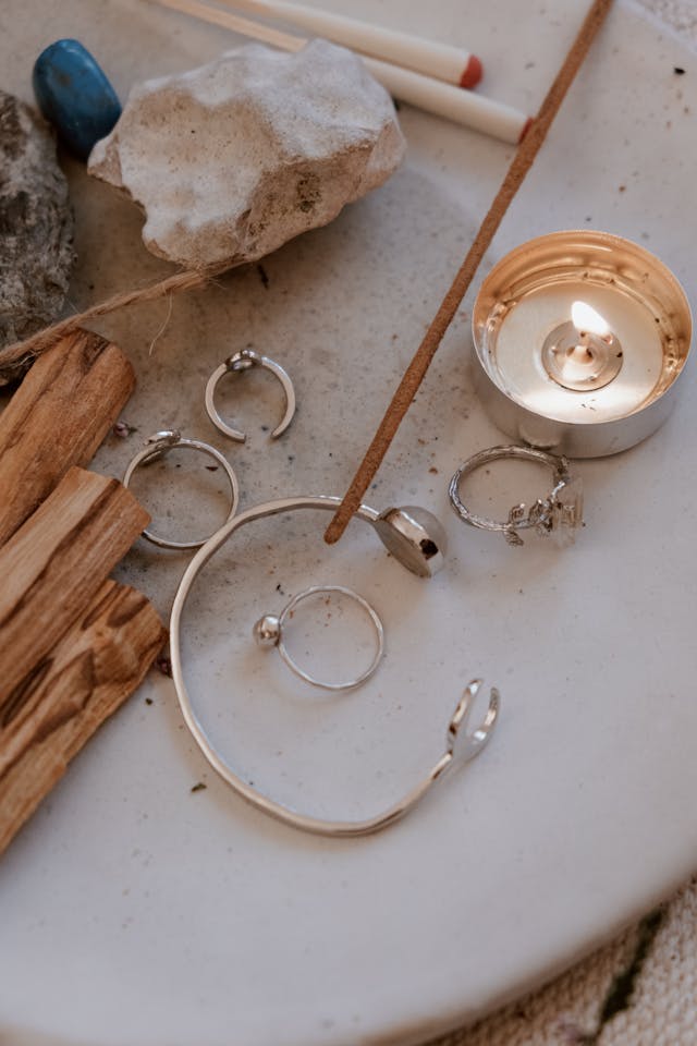 How to Clean Silver Jewelry at Home