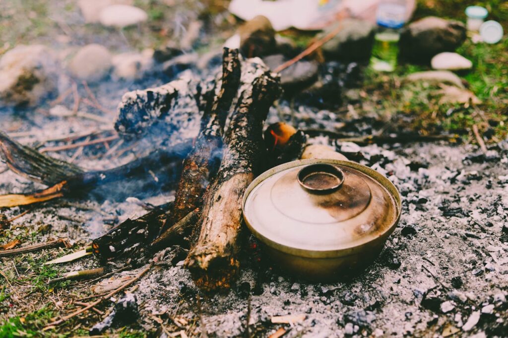 How to Clean a Burnt Pot - photo 2